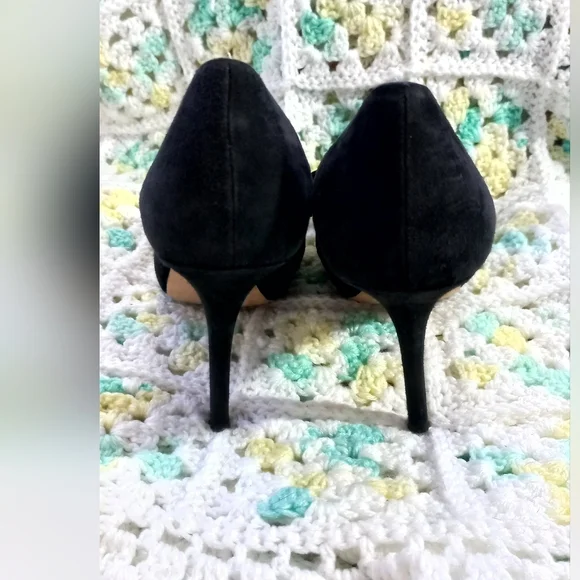 Kate Spade Women's Ruffle Suede Black Peep Toe Heels Size 10 US - Picture 8 of 16
